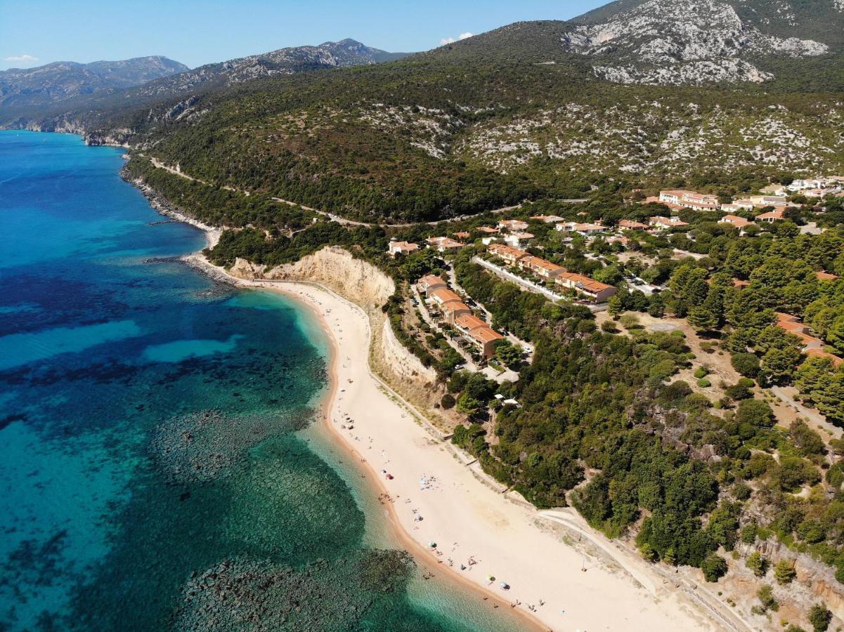 Club Esse Palmasera Cala Gonone Esterno foto