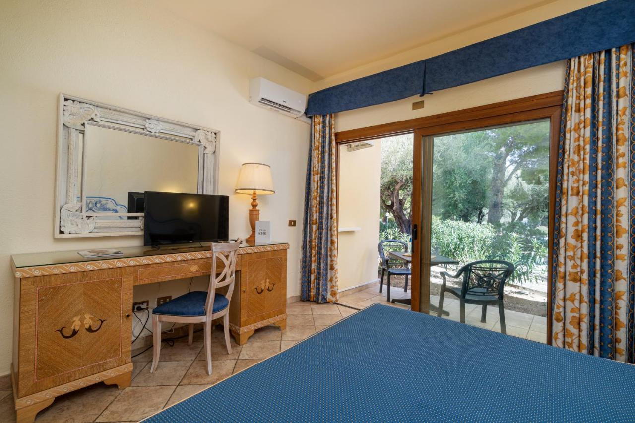 Club Esse Palmasera Cala Gonone Esterno foto